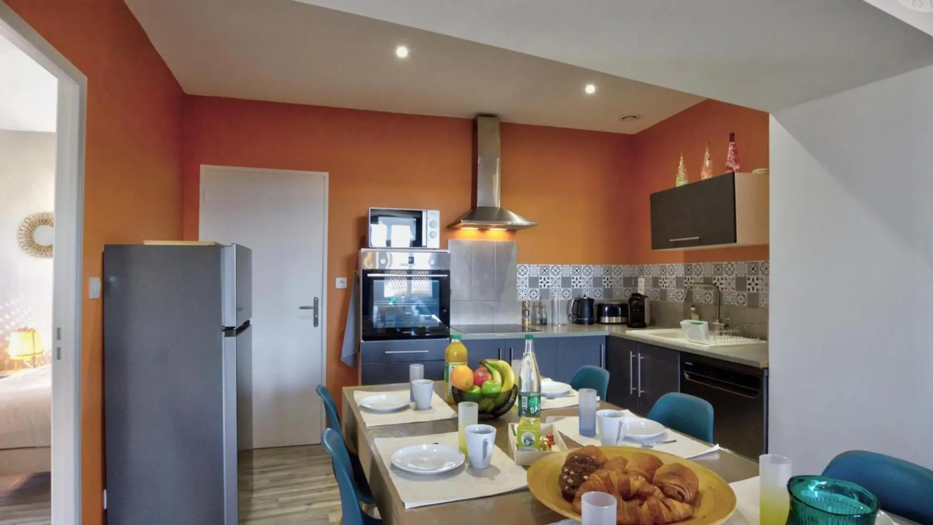 Appartement Authentique Et Confortable Avec Wifi, Parking Gratuit Et Cuisine Equipee A Saint-Galmier - Fr-1-496-276 0*,  Frankrijk